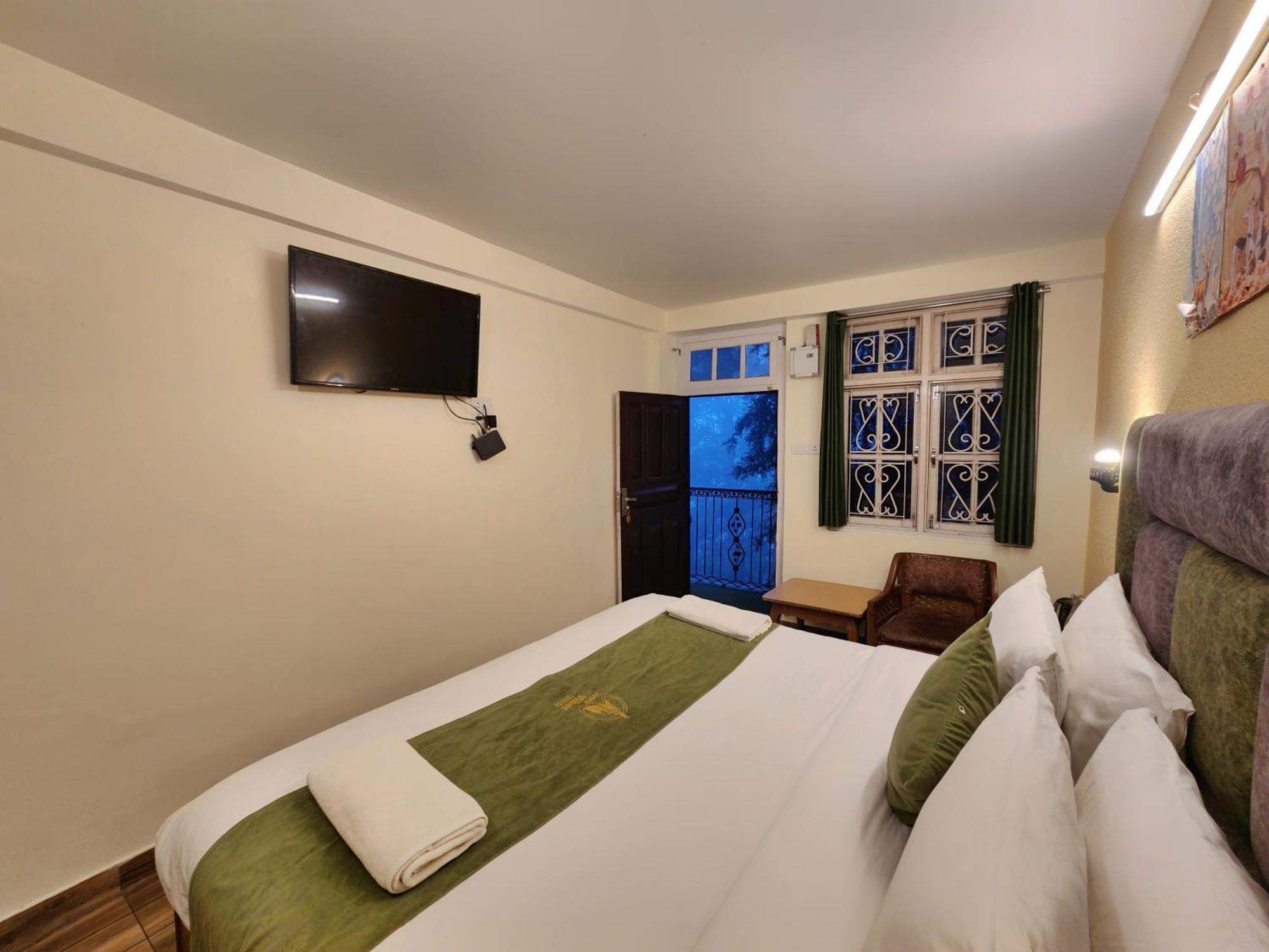King Room with Balcony